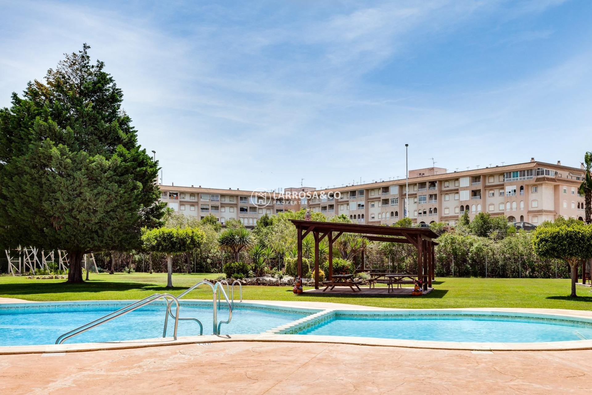 Resale - Bungalow - Torrevieja - Centro