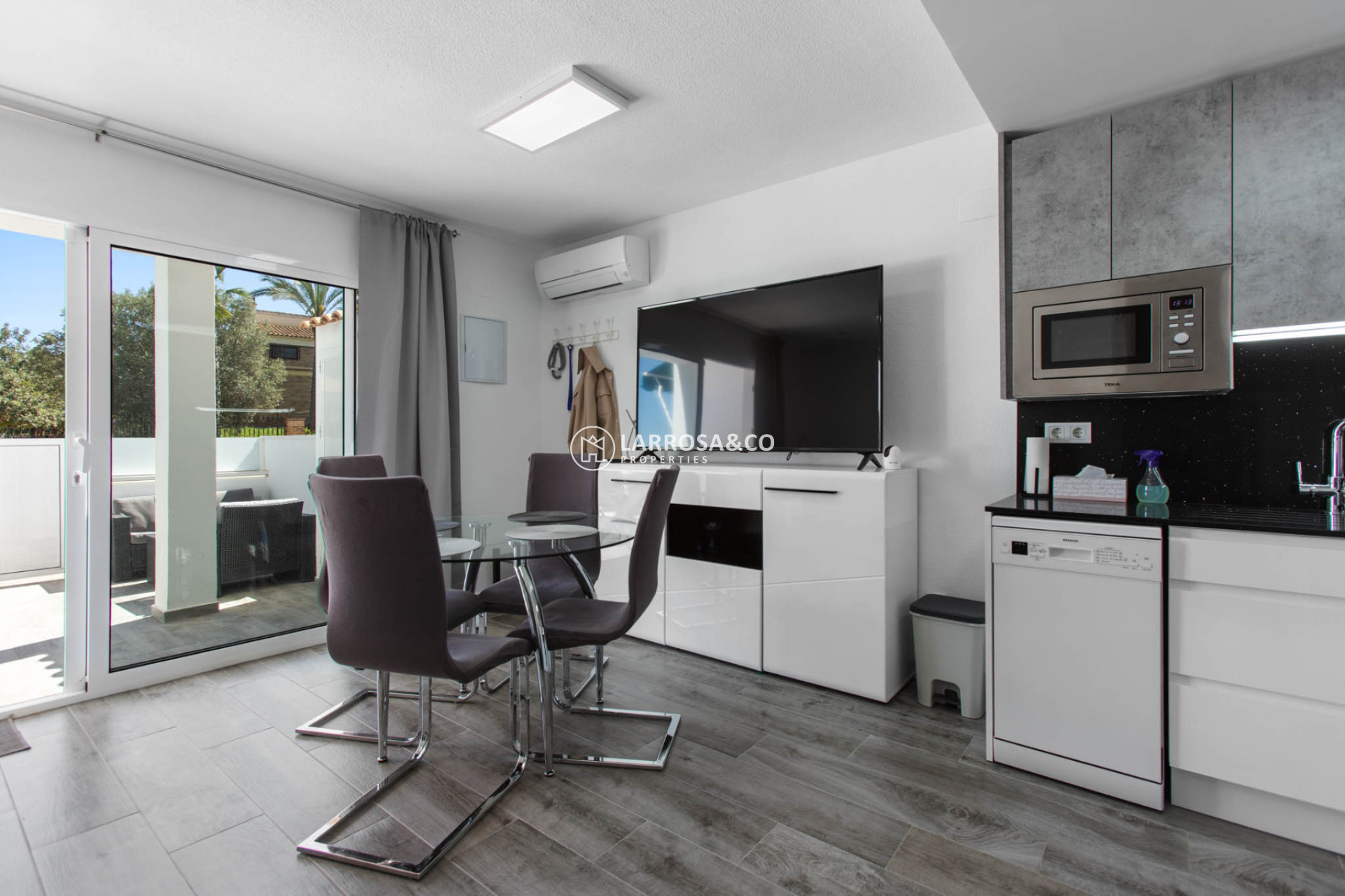 Resale - Bungalow - Torrevieja - Costa Blanca