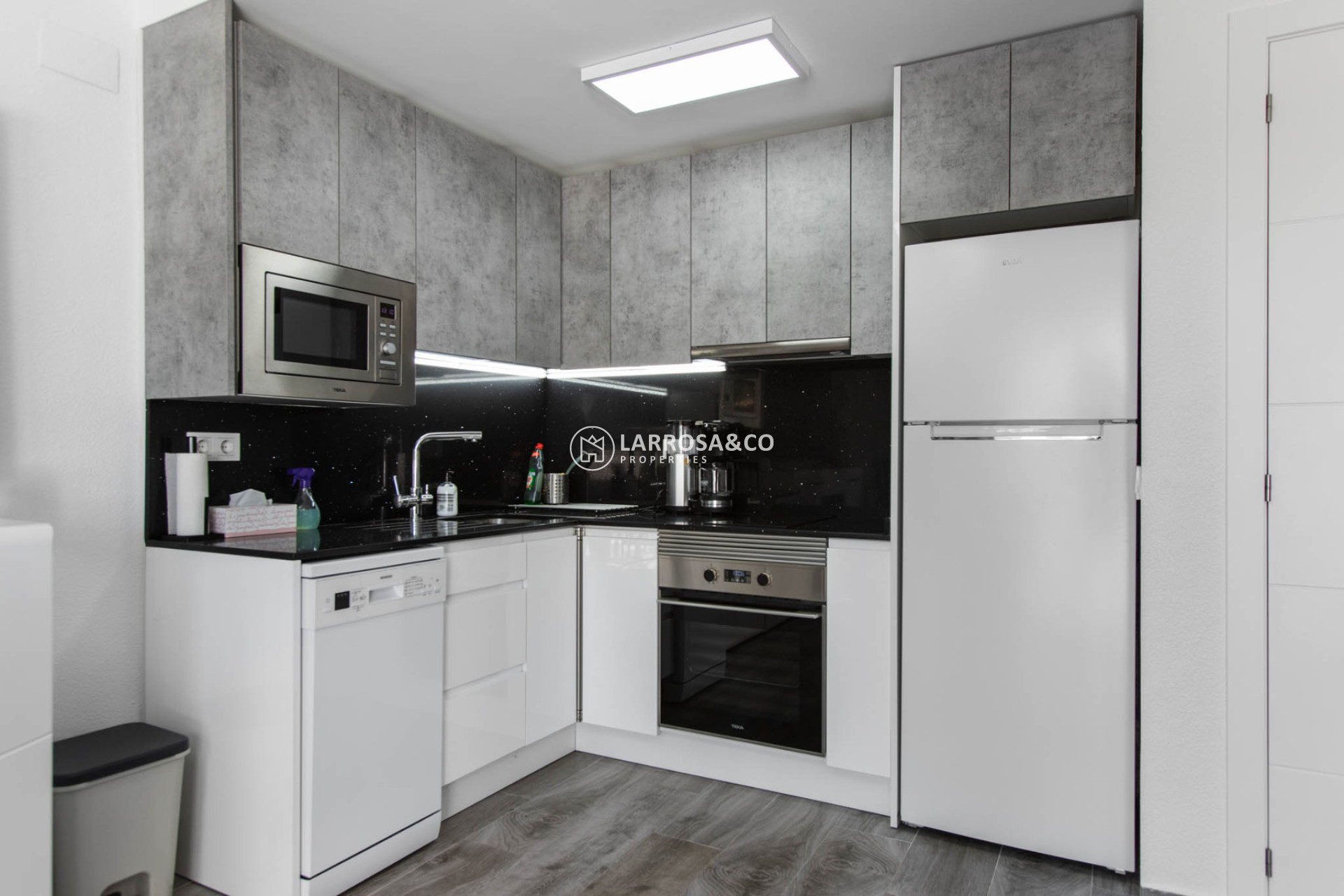 Resale - Bungalow - Torrevieja - Costa Blanca