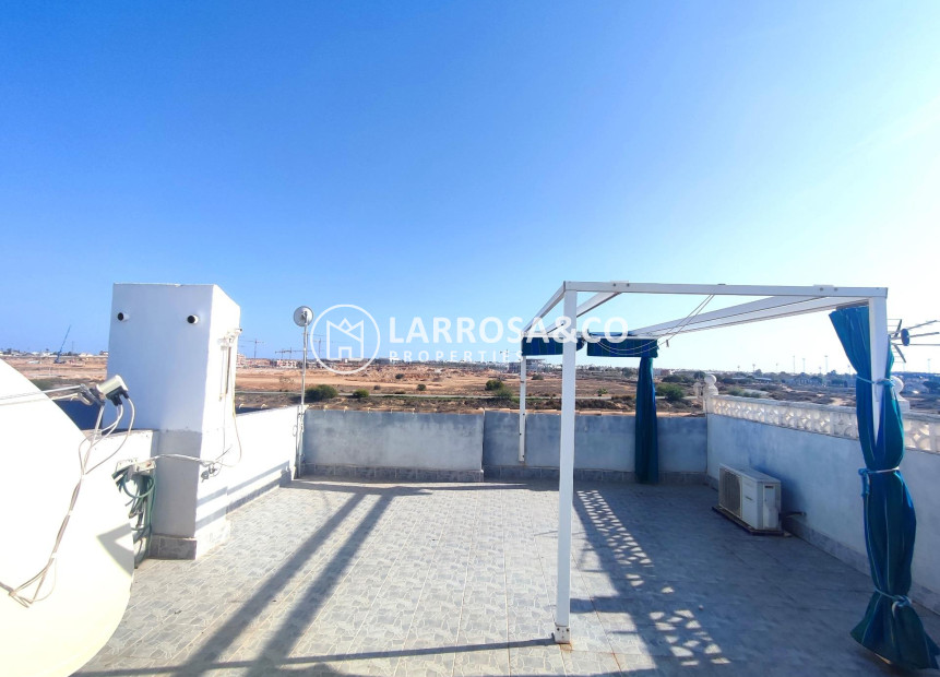 Resale - Bungalow - Torrevieja - Doña ines