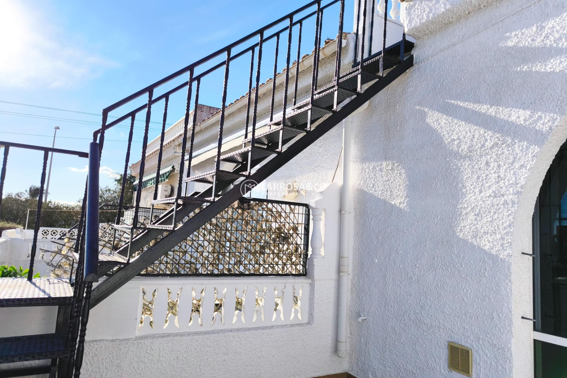 Resale - Bungalow - Torrevieja - La Siesta - El Salado - Torreta