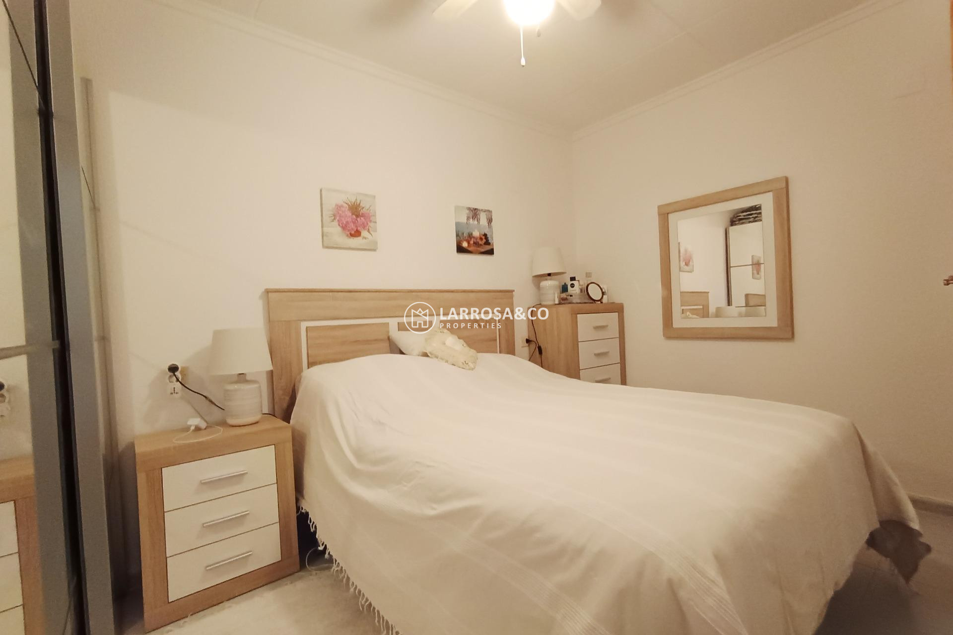 Resale - Bungalow - Torrevieja - La Siesta - El Salado - Torreta