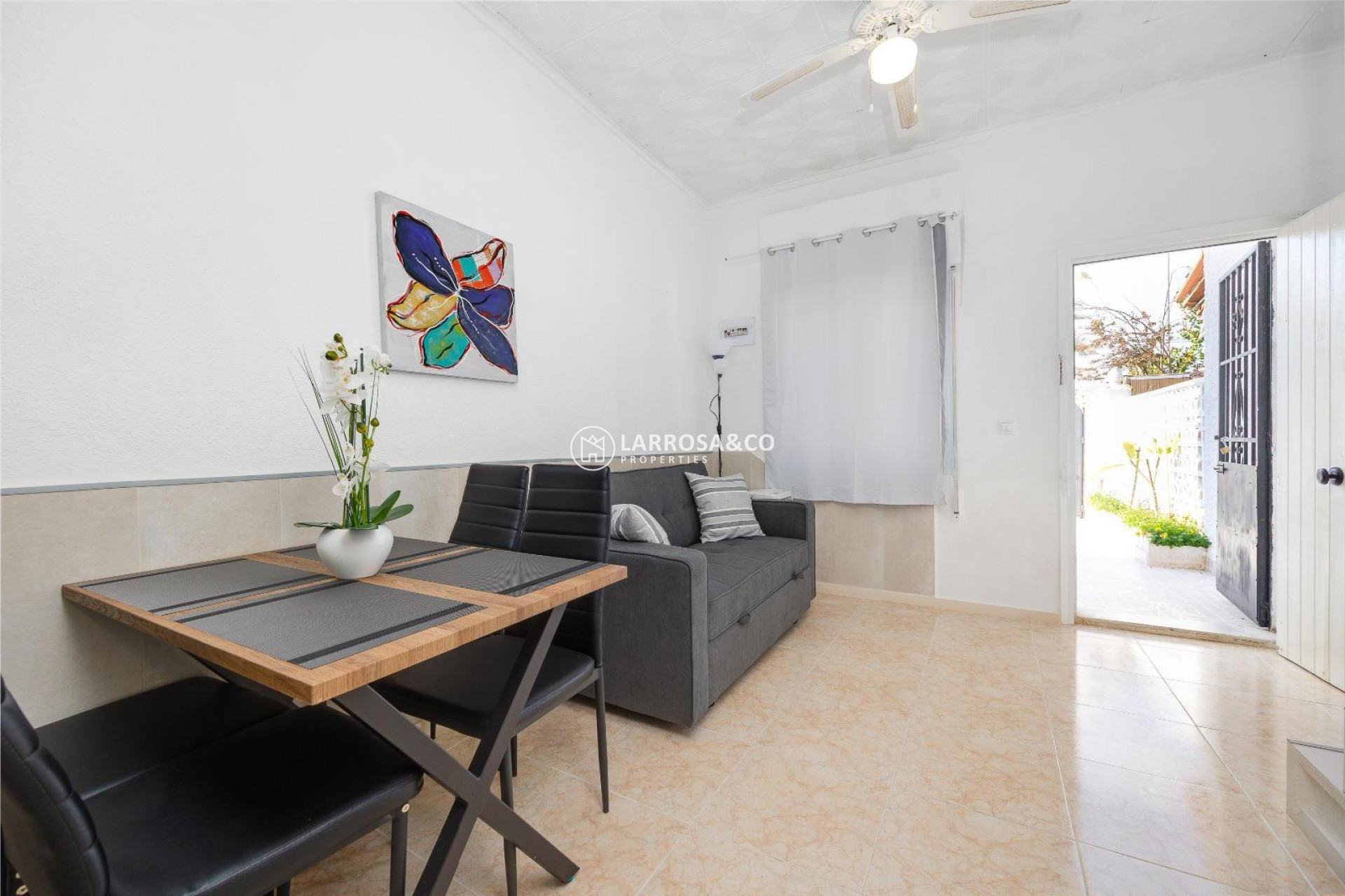 Resale - Bungalow - Torrevieja - La Siesta - El Salado - Torreta