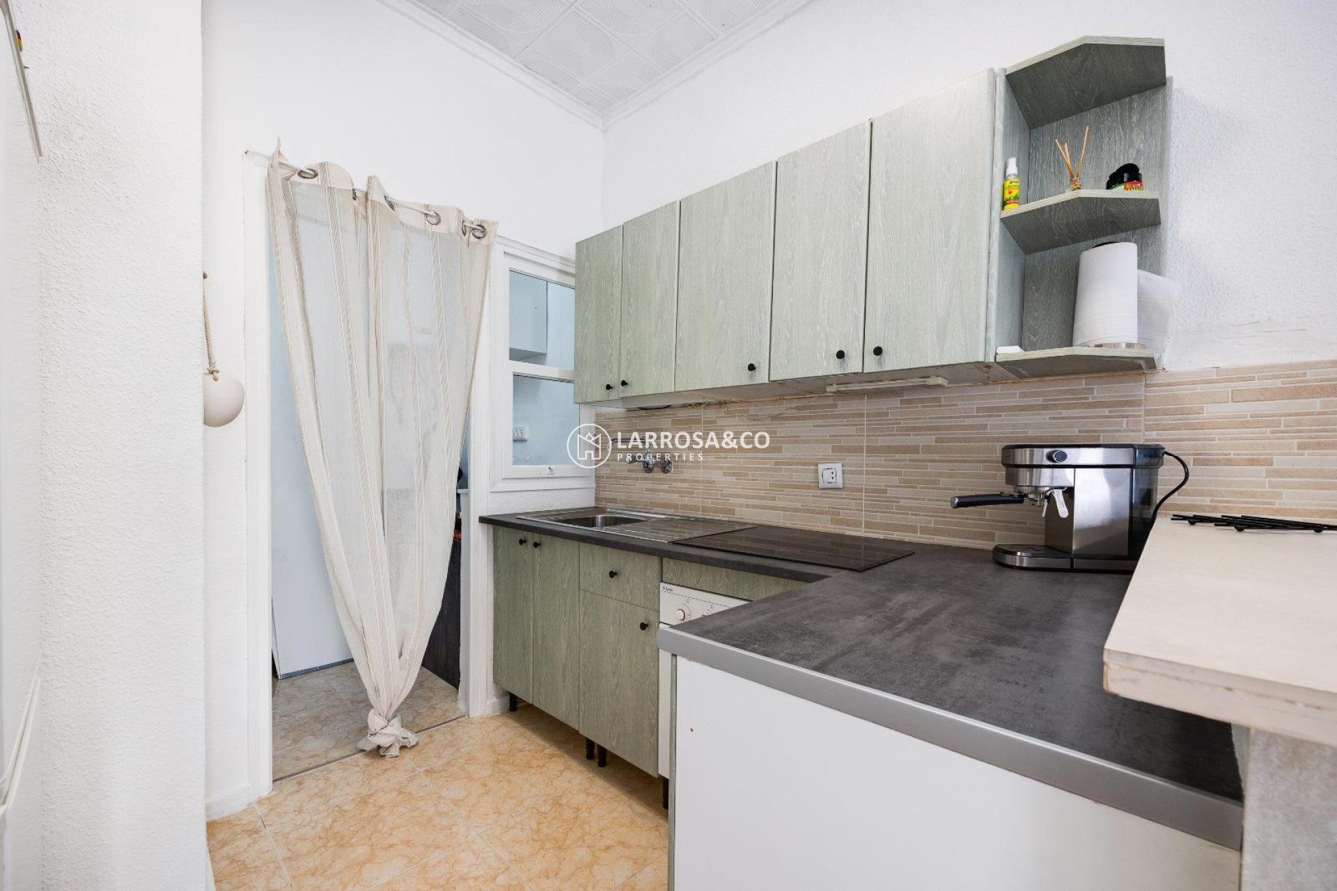 Resale - Bungalow - Torrevieja - La Siesta - El Salado - Torreta