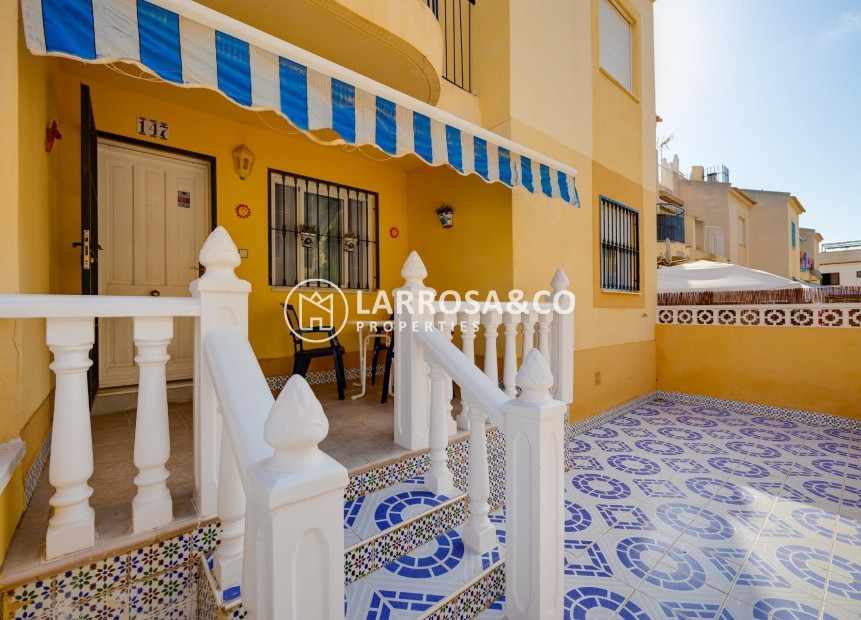 Resale - Bungalow - Torrevieja - La Siesta - El Salado - Torreta