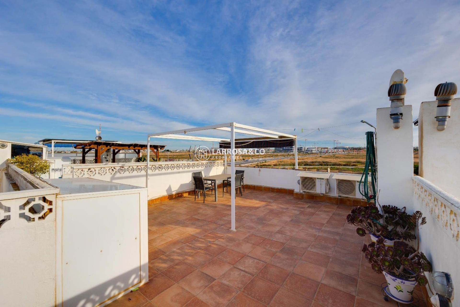 Resale - Bungalow - Torrevieja - La Siesta - El Salado - Torreta