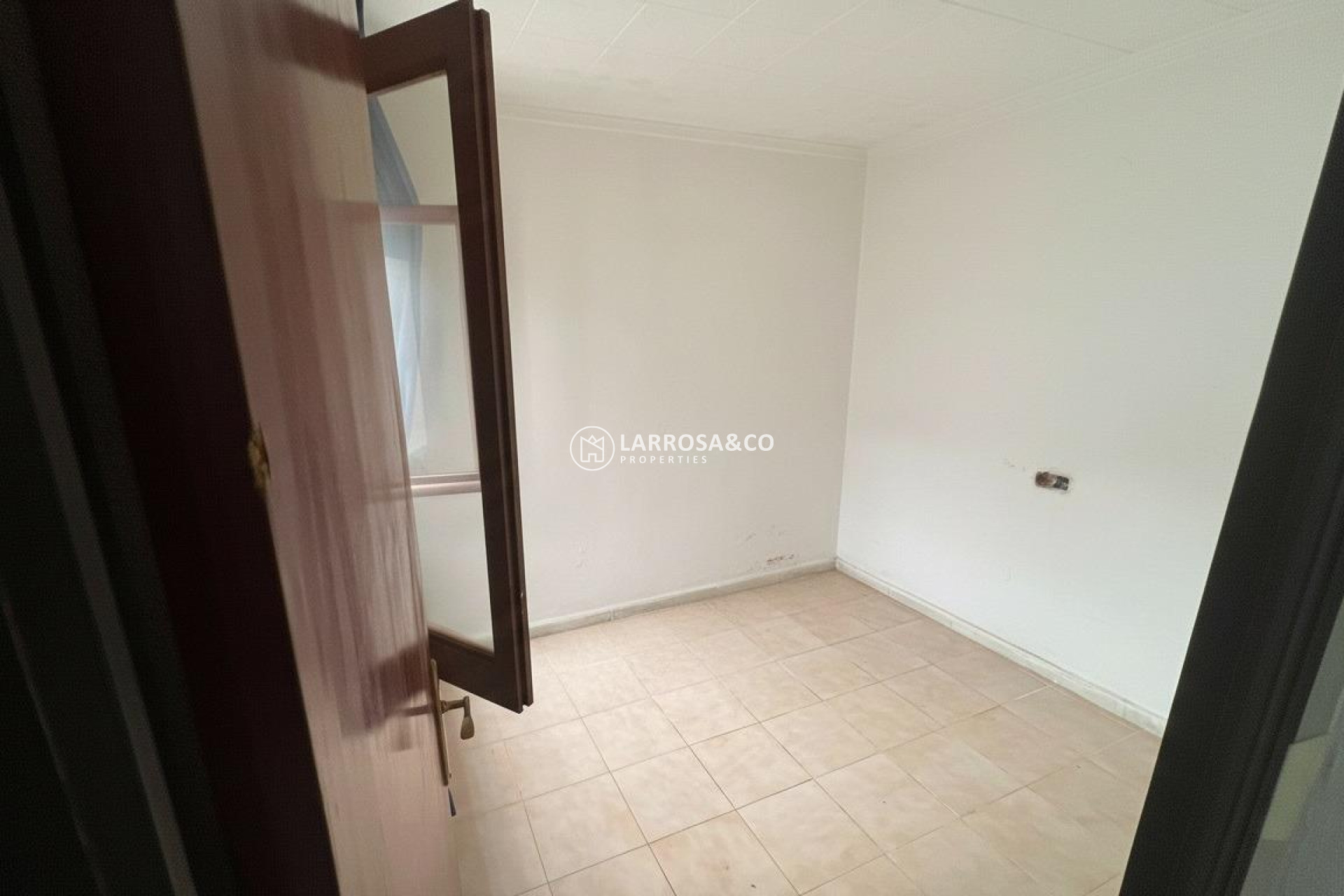 Resale - Bungalow - Torrevieja - La Siesta - El Salado - Torreta