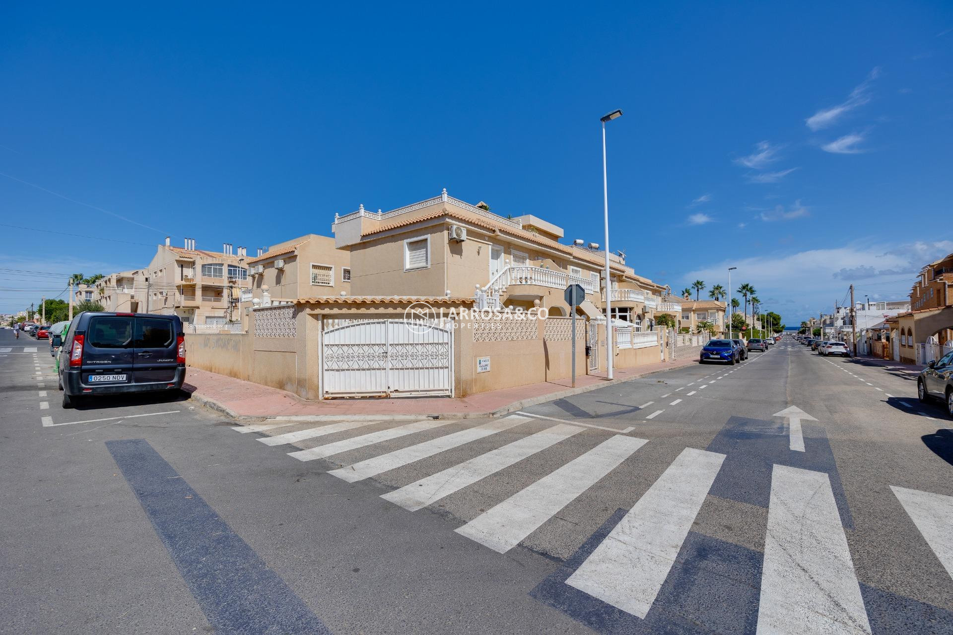 Resale - Bungalow - Torrevieja - Los Frutales