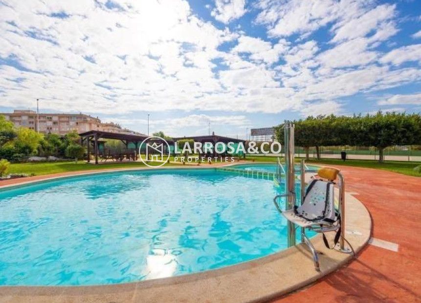 Resale - Bungalow - Torrevieja - Parque de las Naciones