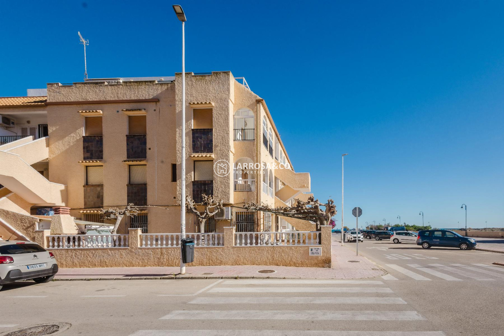 Resale - Bungalow - Torrevieja - PLAYA DE LA MATA