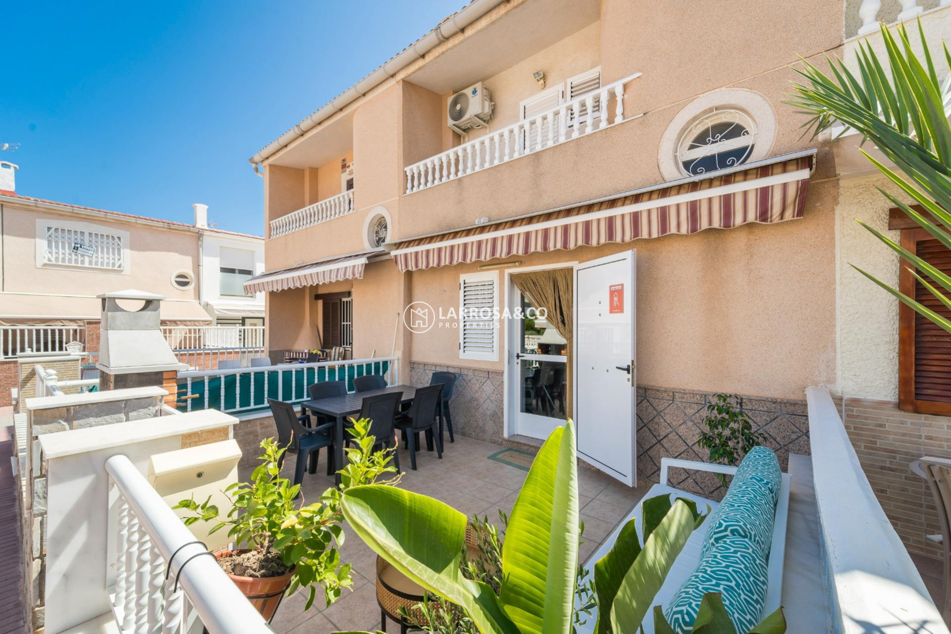 Resale - Bungalow - Torrevieja - Playa de los Naufragos