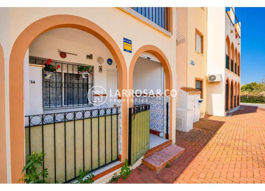 Resale - Bungalow - Torrevieja - Playa de los Naufragos