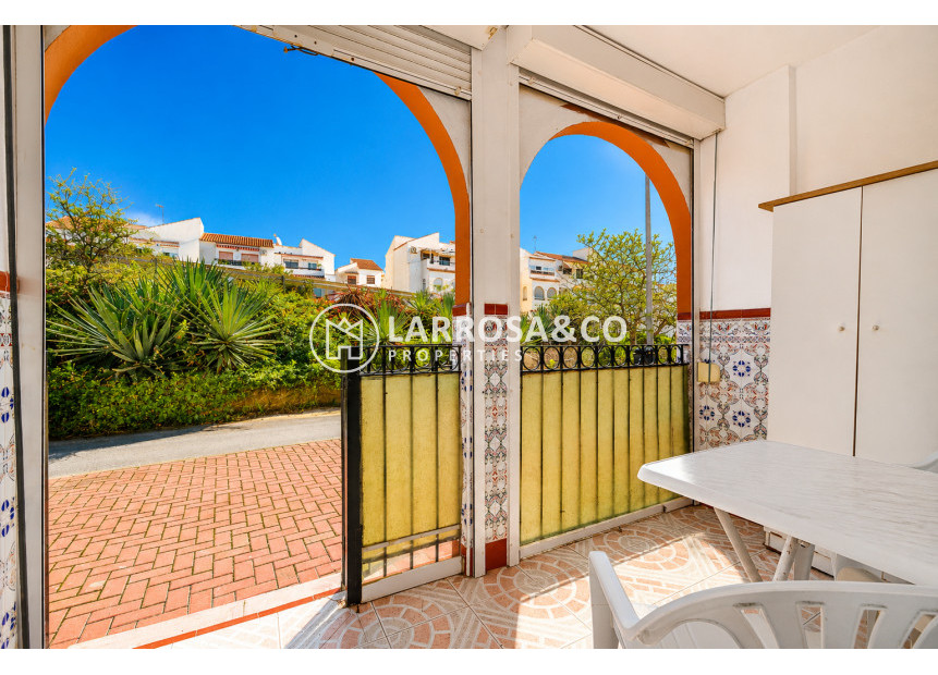 Resale - Bungalow - Torrevieja - Playa de los Naufragos