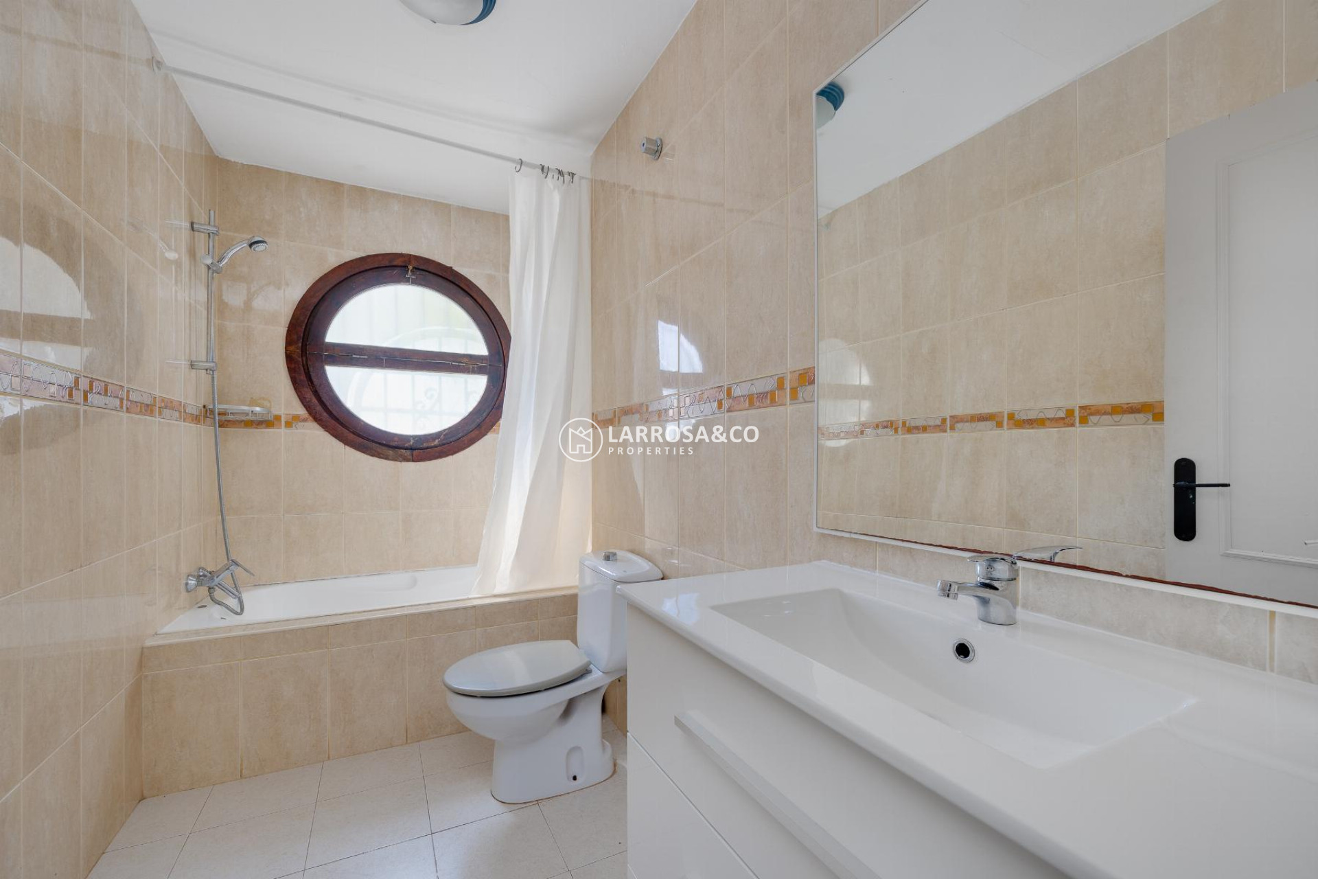 Resale - Bungalow - Torrevieja - Playa de los Naufragos