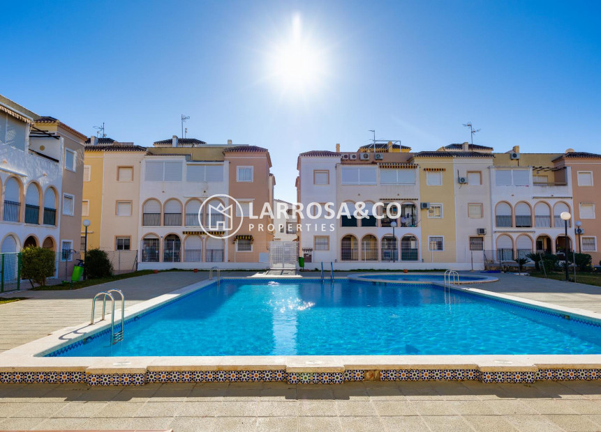 Resale - Bungalow - Torrevieja - Playa de los Naufragos