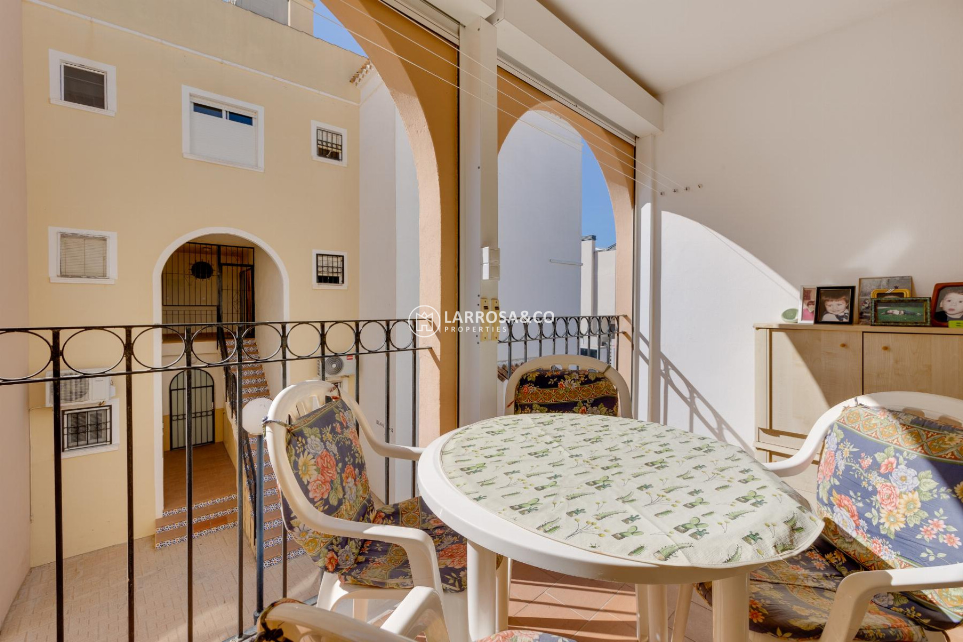 Resale - Bungalow - Torrevieja - Playa de los Naufragos