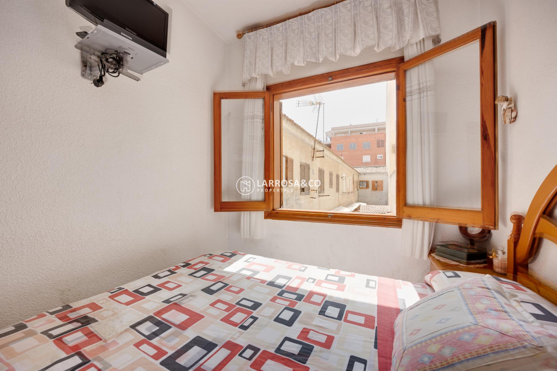 Resale - Bungalow - Torrevieja - Playa del Acequión