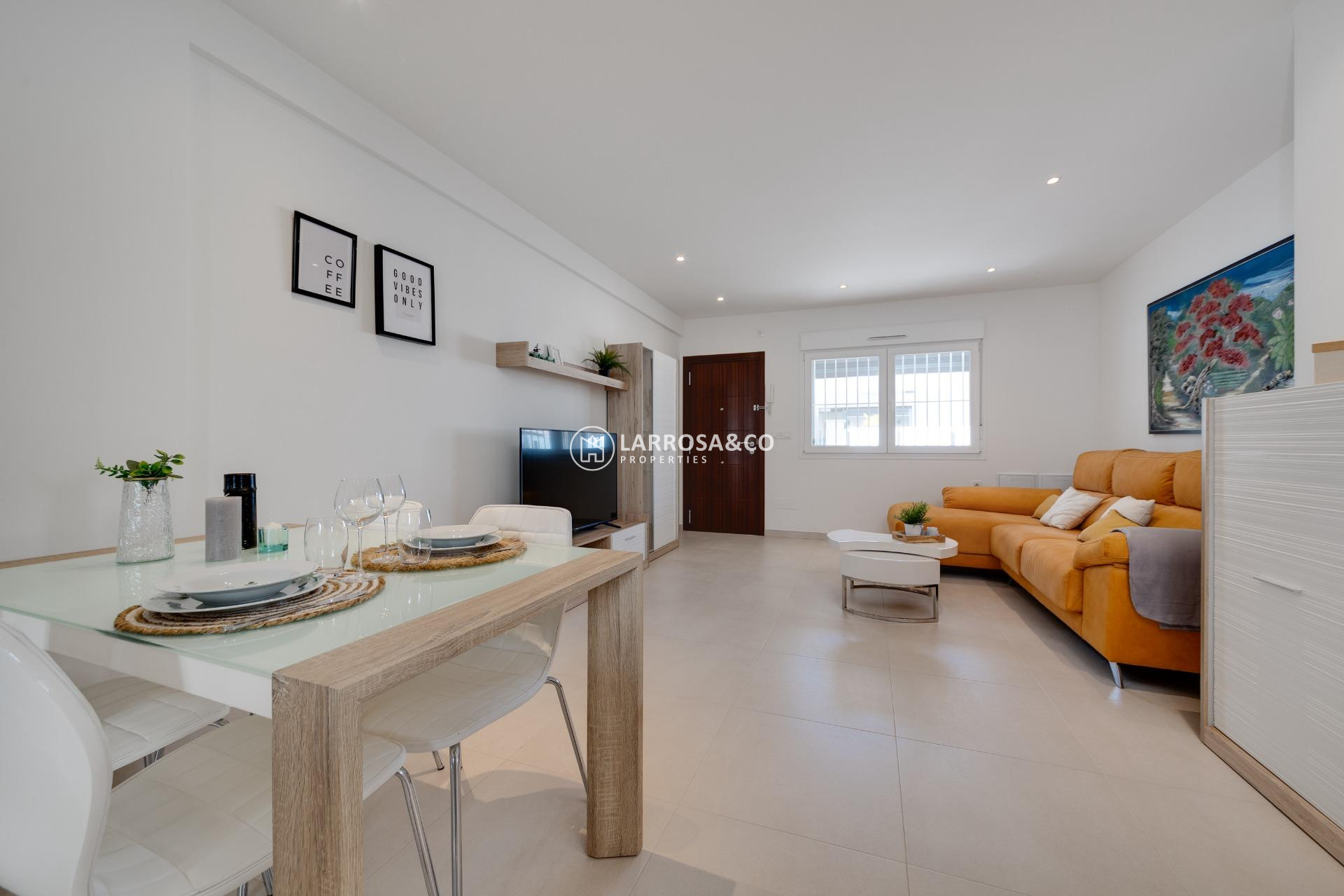 Resale - Bungalow - Torrevieja - Sector 25