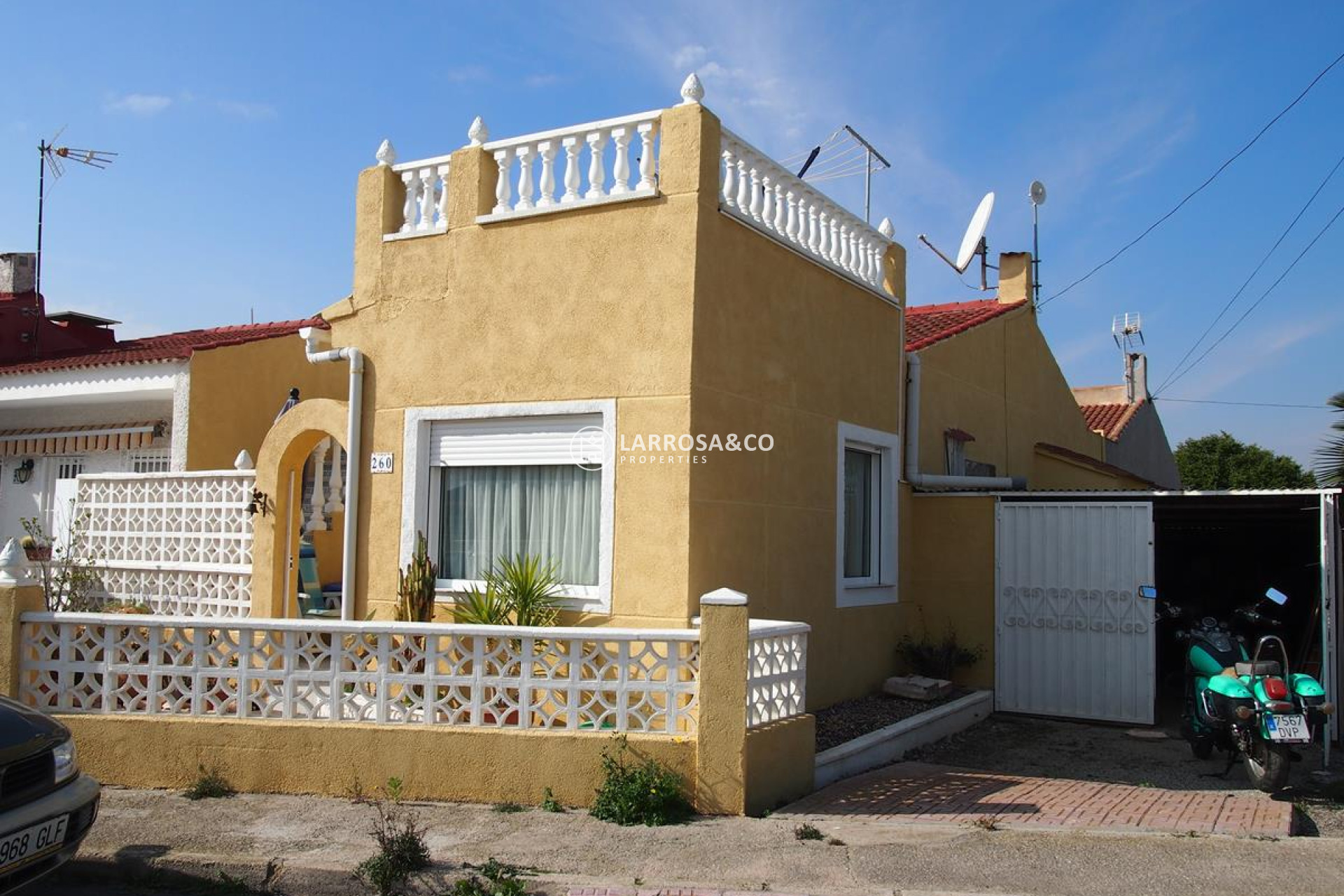 resale-bungalow-torrevieja-torreta-facade-rv2101