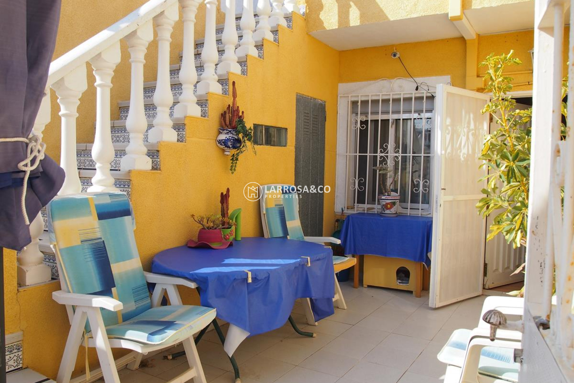 resale-bungalow-torrevieja-torreta-porch-entrance-rv2101