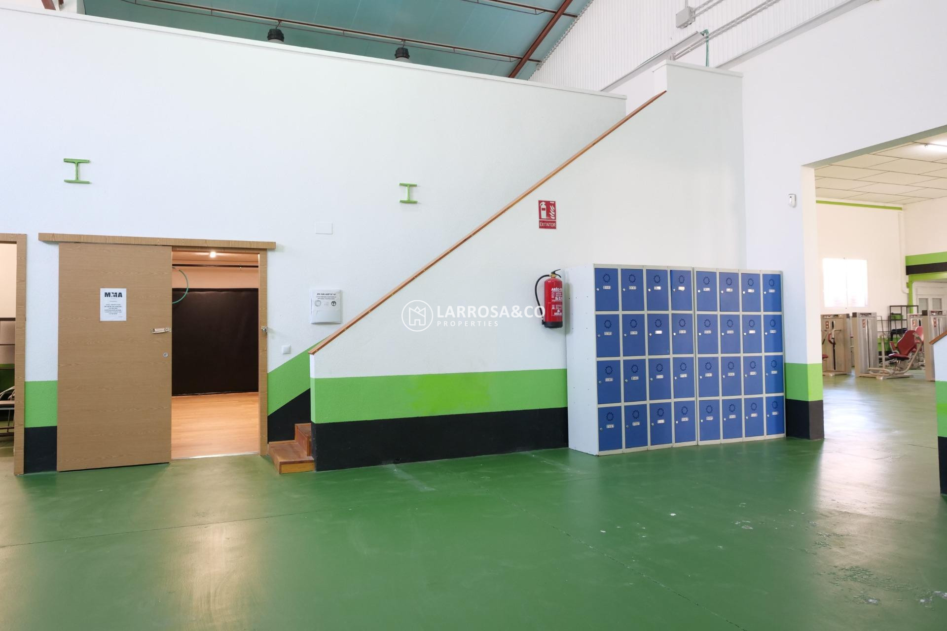 Resale - Commercial space - Almoradí