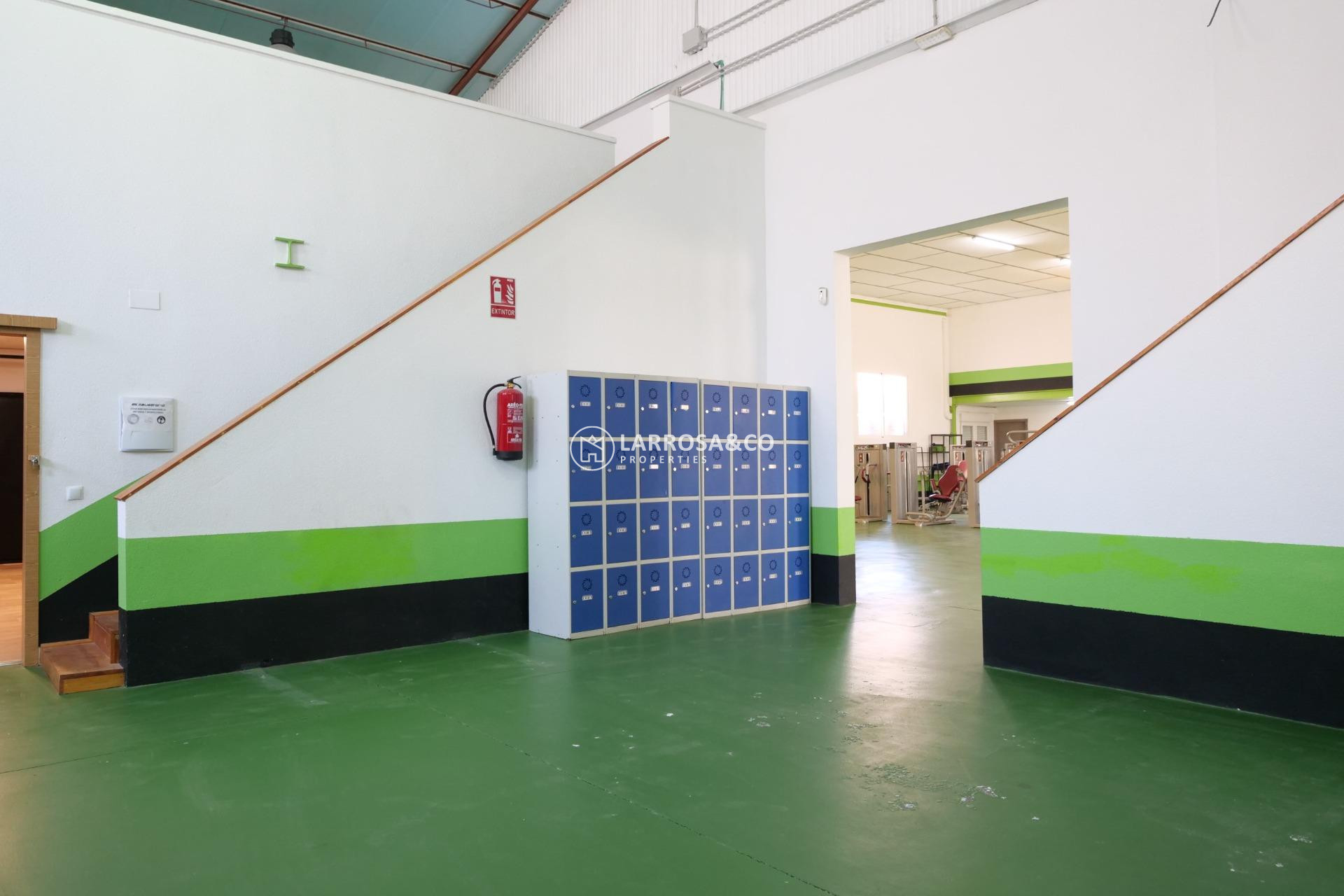 Resale - Commercial space - Almoradí