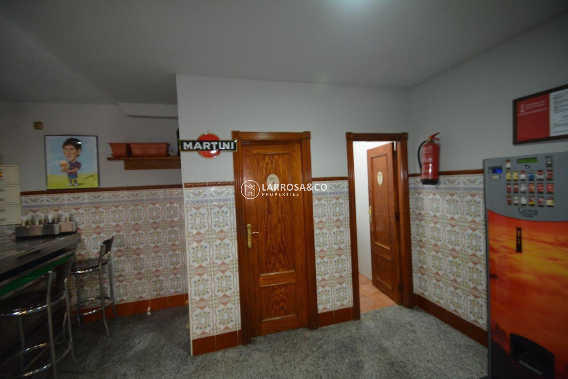 Resale - Commercial space - Bigastro - CENTRO