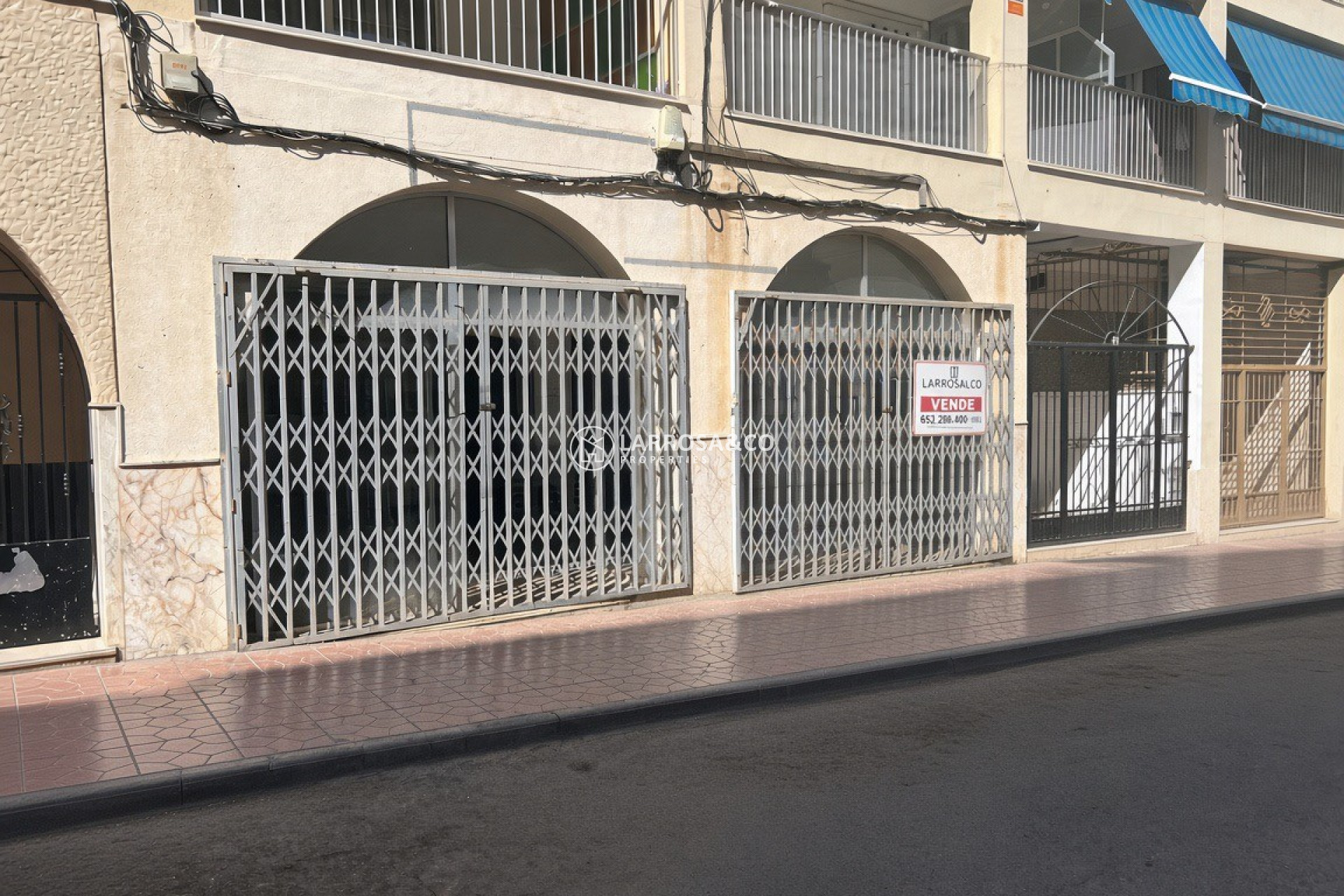 Resale - Commercial space - Guardamar del Segura - Cervantes