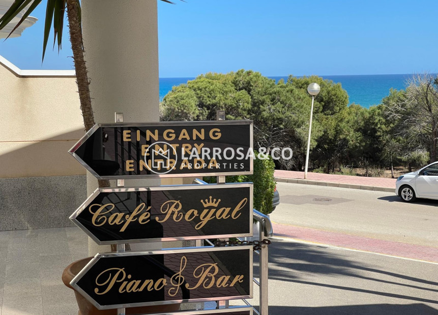 Resale - Commercial space - Guardamar del Segura - Costa Blanca