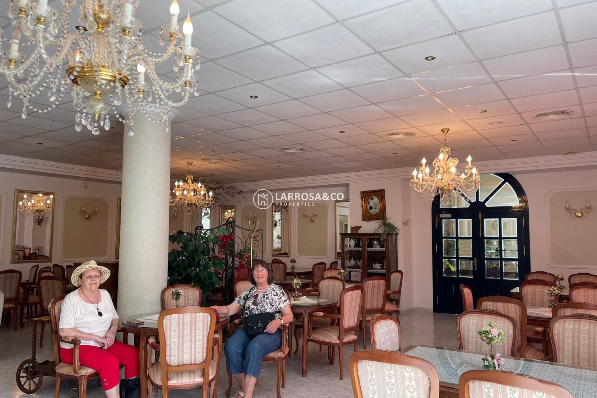 Resale - Commercial space - Guardamar del Segura - Costa Blanca