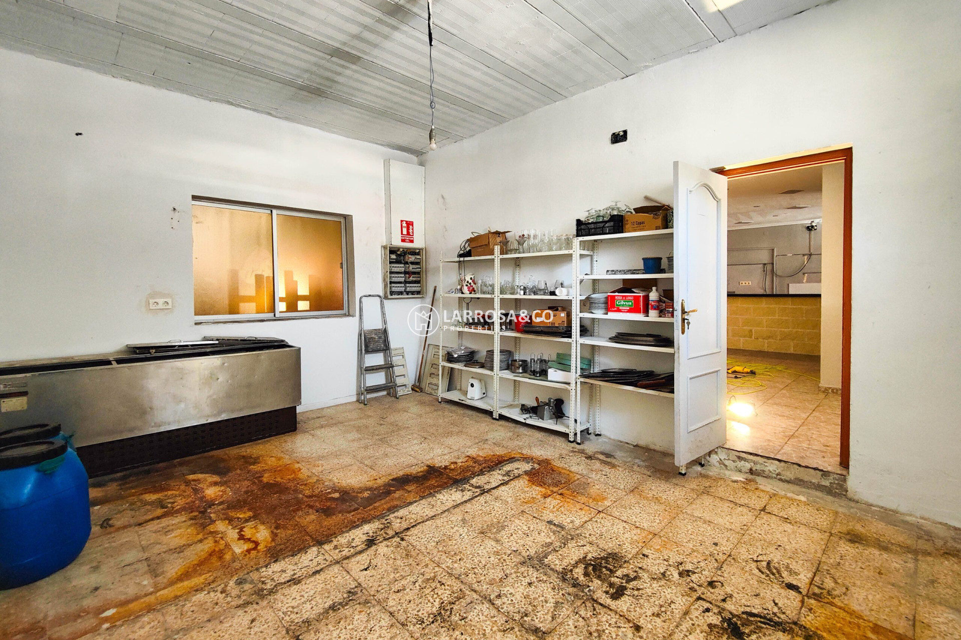 Resale - Commercial space - Torrevieja - Costa Blanca