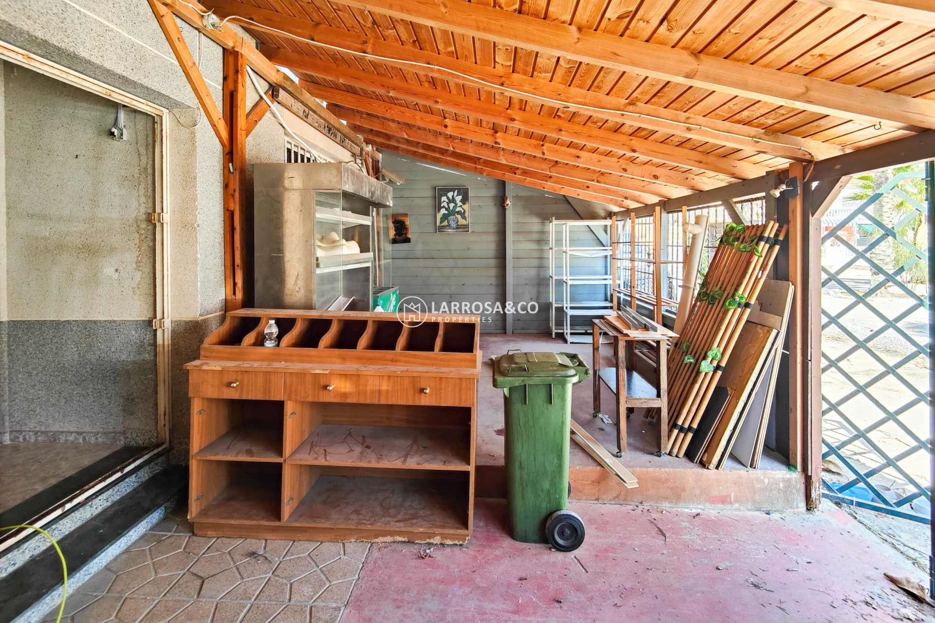 Resale - Commercial space - Torrevieja - Costa Blanca