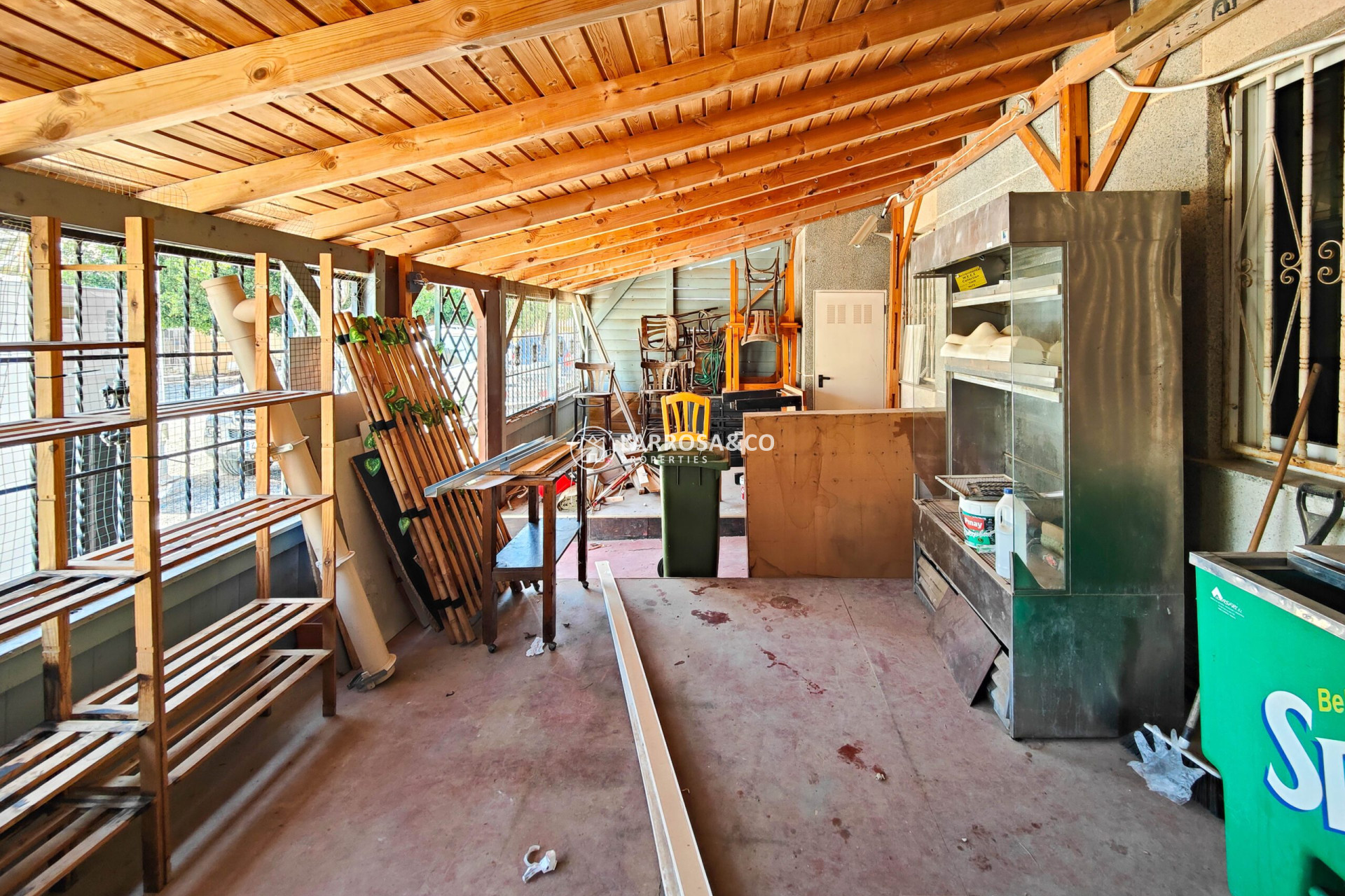 Resale - Commercial space - Torrevieja - Costa Blanca