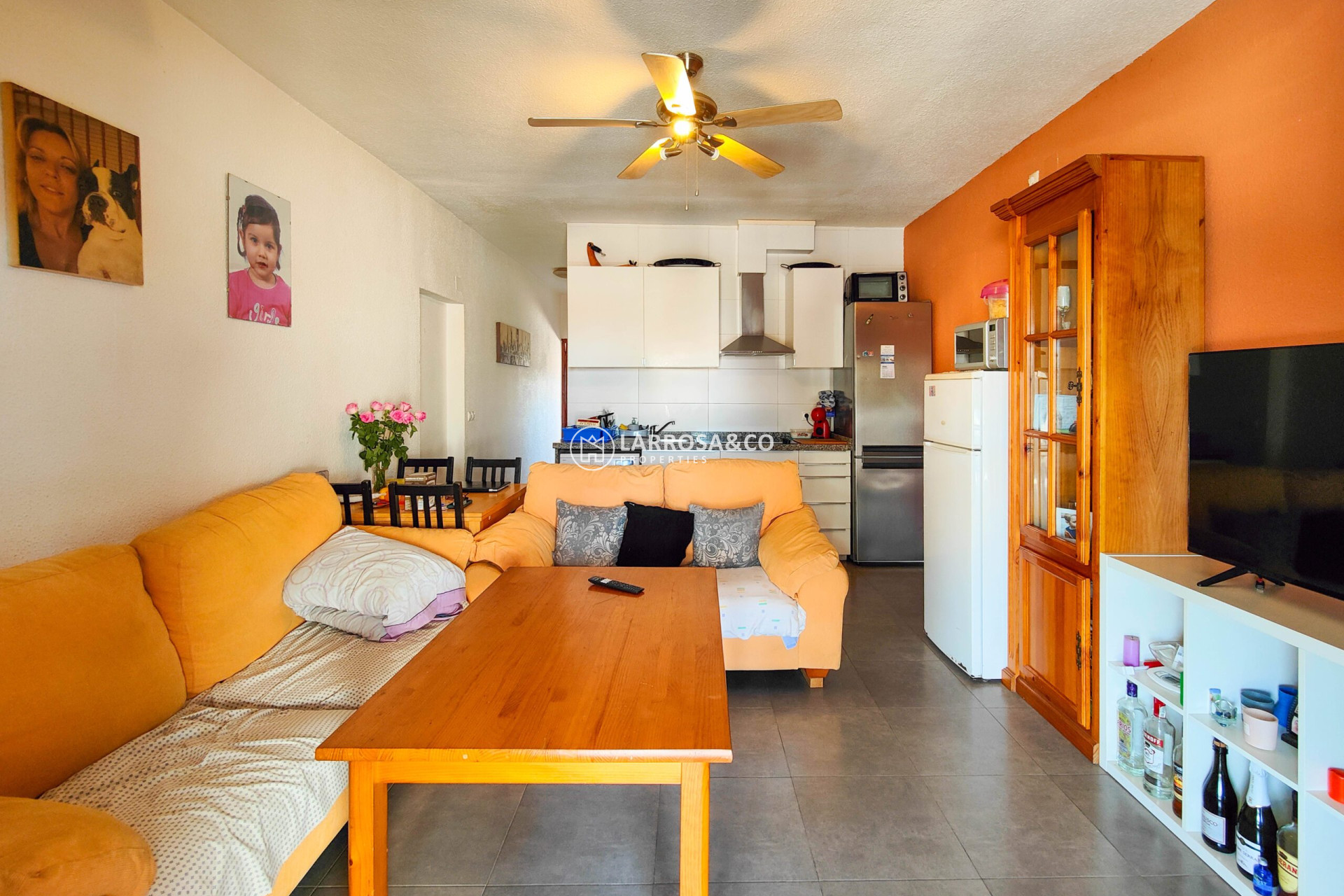 Resale - Commercial space - Torrevieja - Costa Blanca