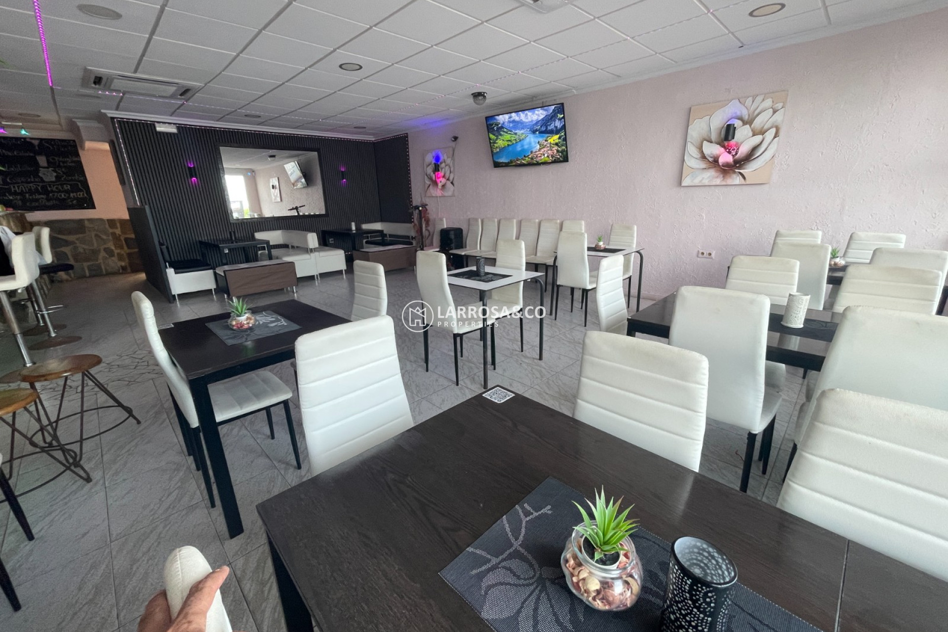 Resale - Commercial space - Torrevieja - Costa Blanca