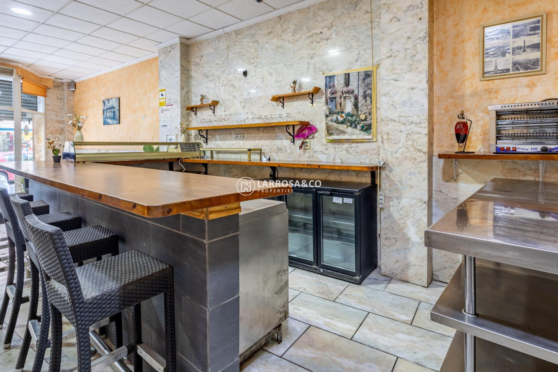 Resale - Commercial space - Torrevieja - Estacion de autobuses