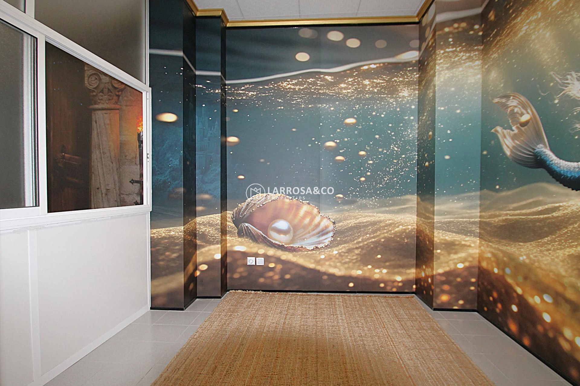 Resale - Commercial space - Torrevieja - Las Piscinas Naturales