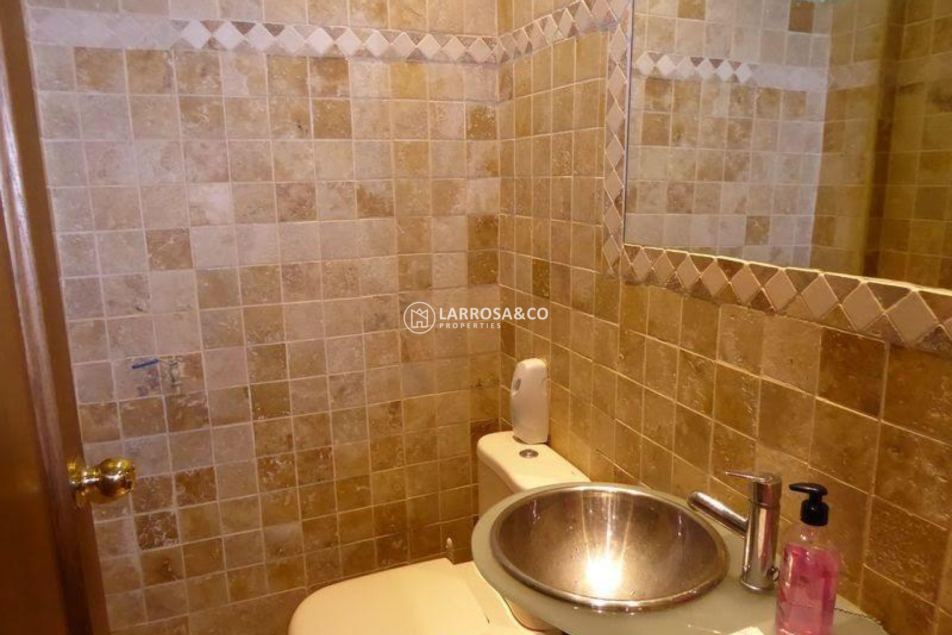 Resale - Commercial space - Torrevieja - torrevieja