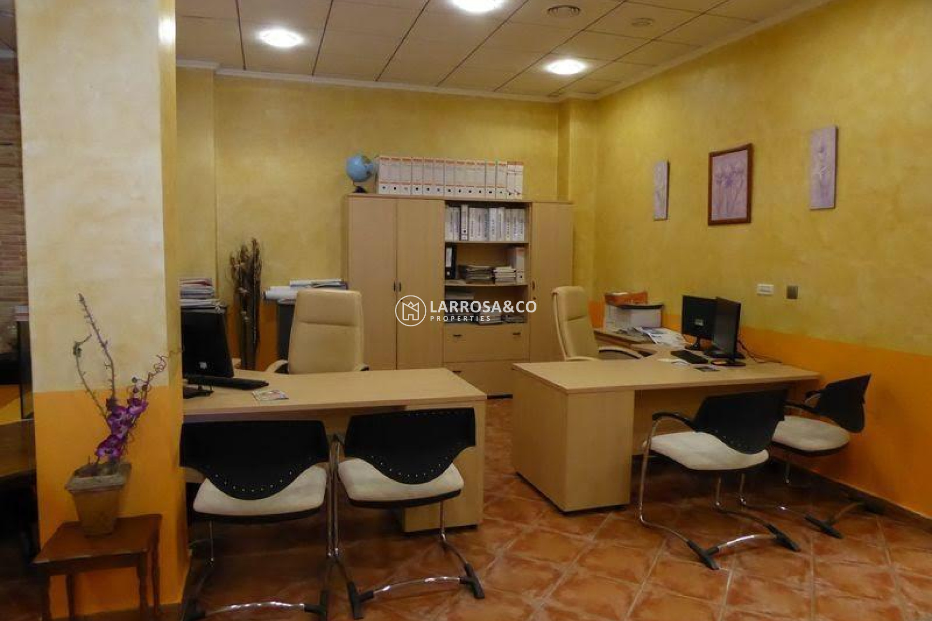 Resale - Commercial space - Torrevieja - torrevieja