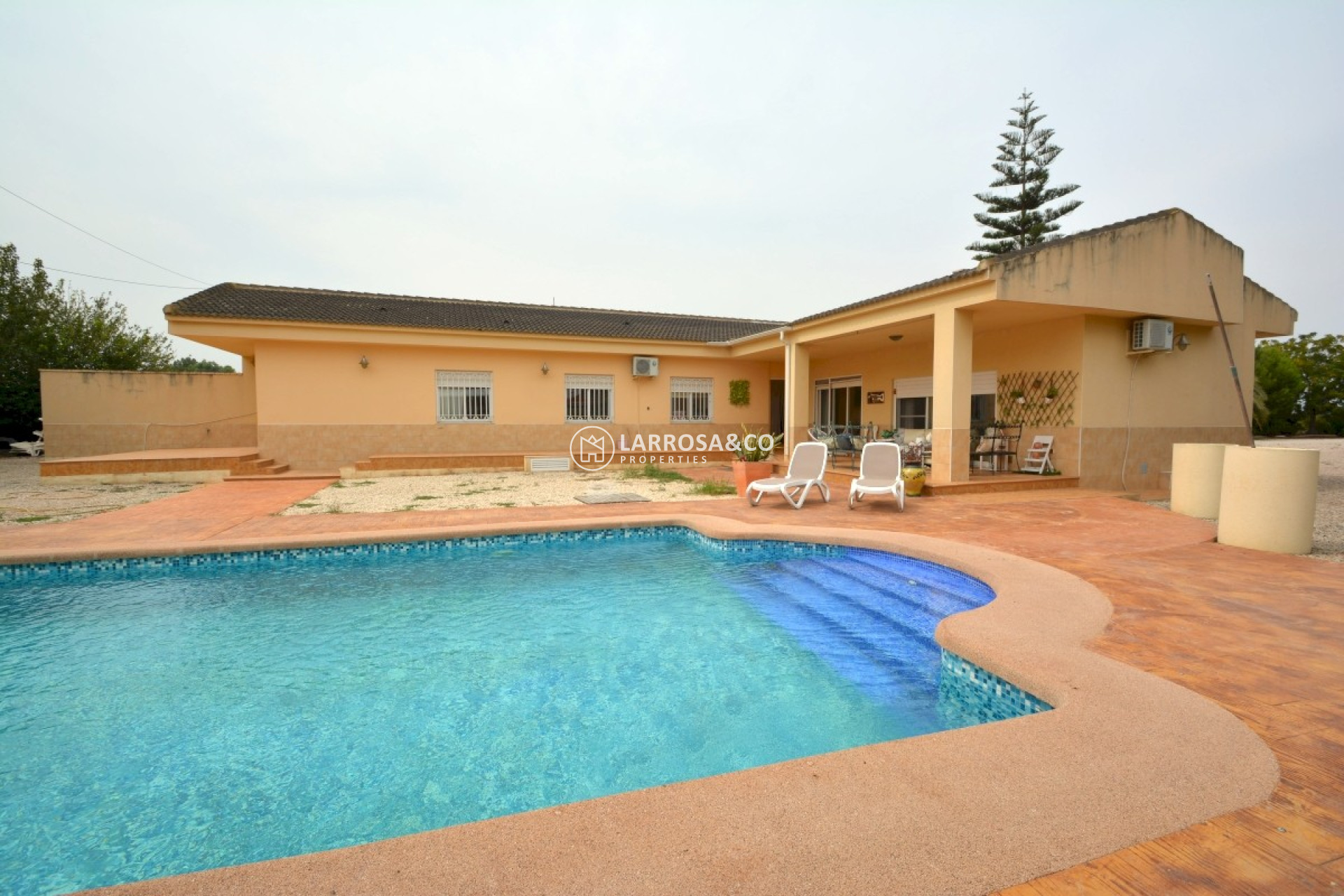 Resale - Country house - Almoradí