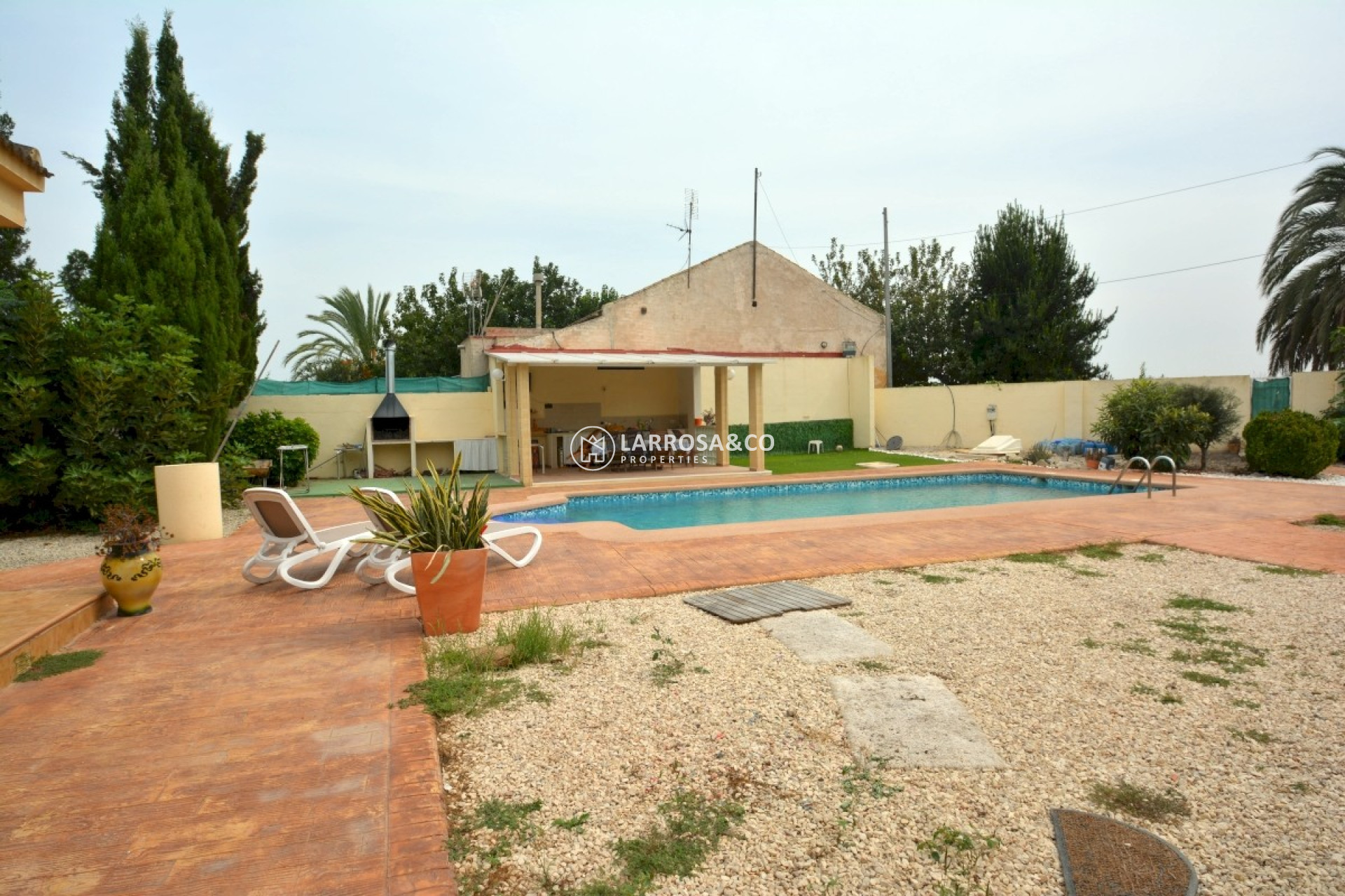 Resale - Country house - Almoradí