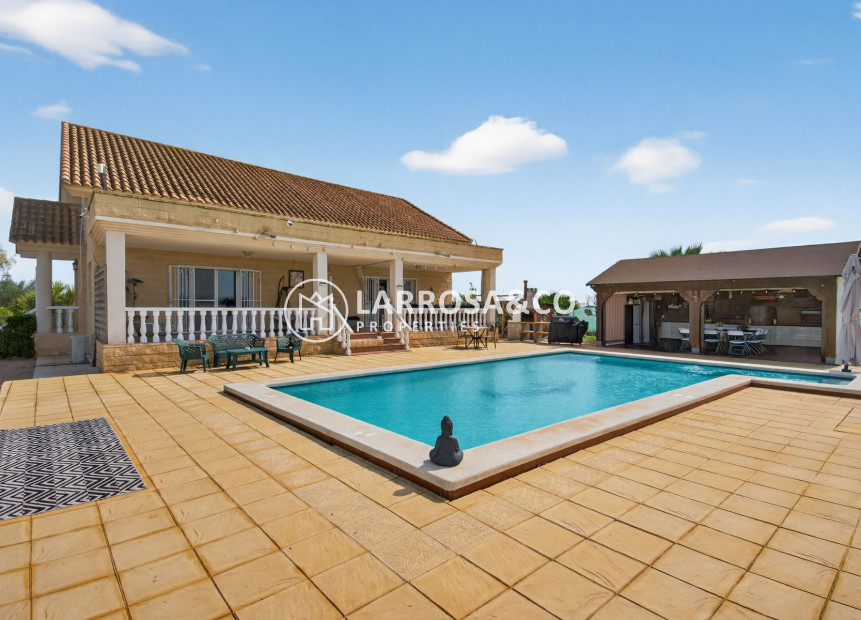 Resale - Country house - Crevillente