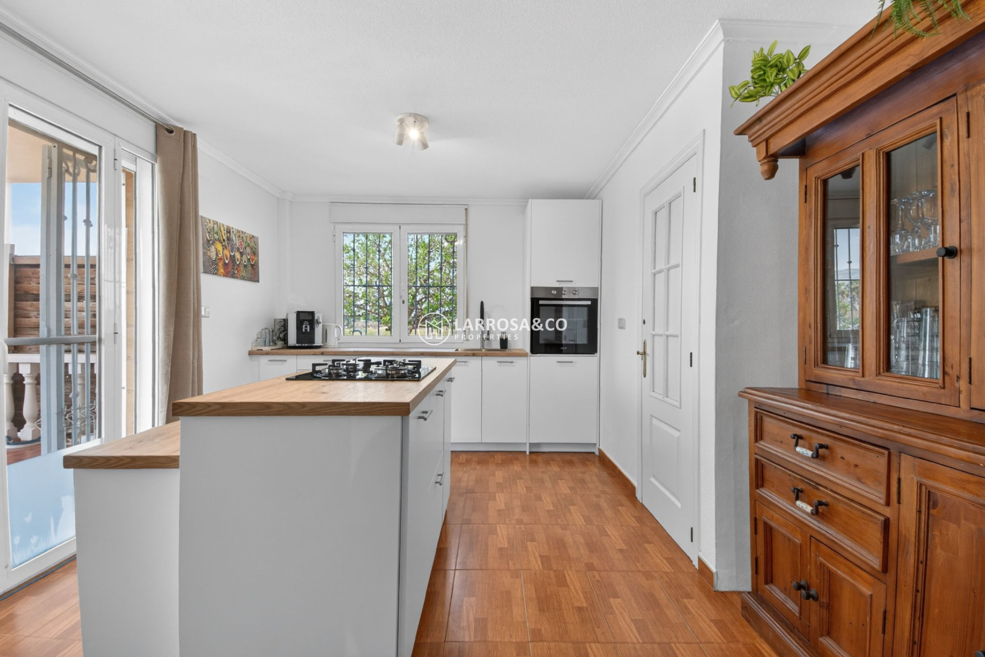 Resale - Country house - Crevillente