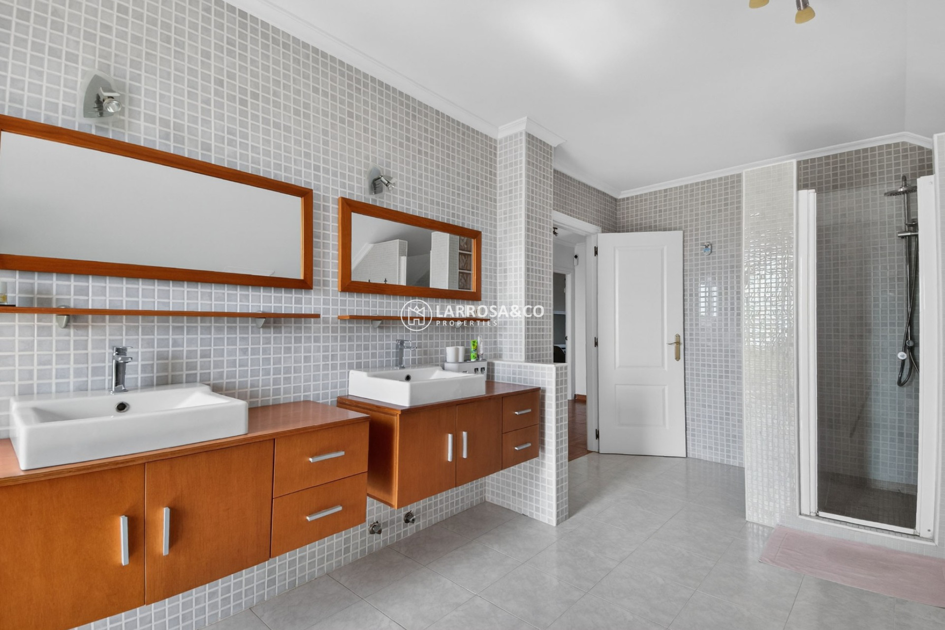 Resale - Country house - Crevillente