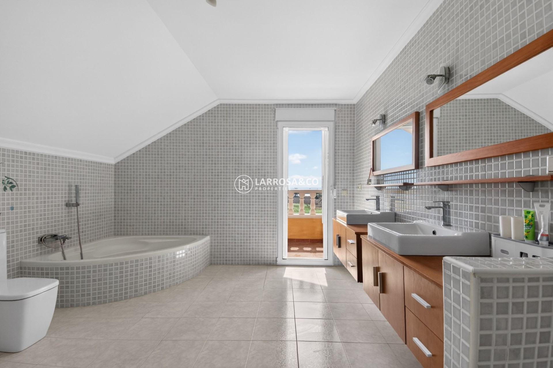 Resale - Country house - Crevillente