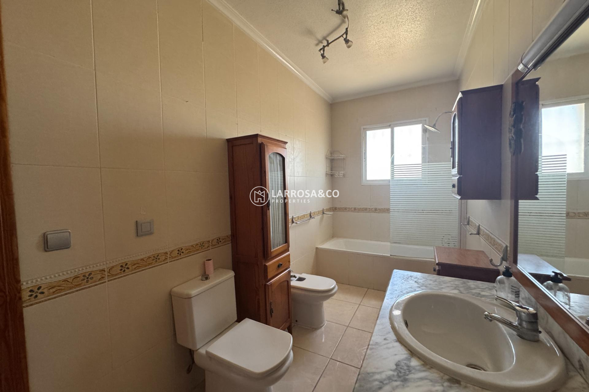 Resale - Country house - Dolores - Comunidad valenciana