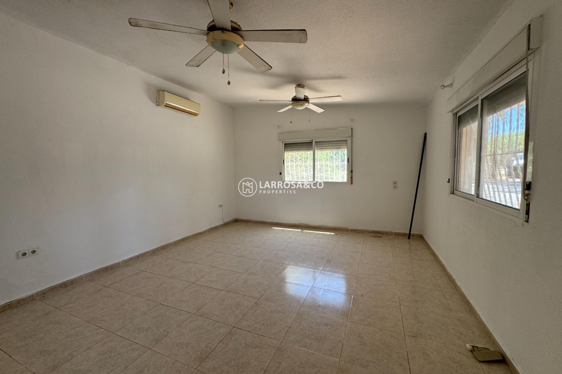 Resale - Country house - Dolores - Comunidad valenciana