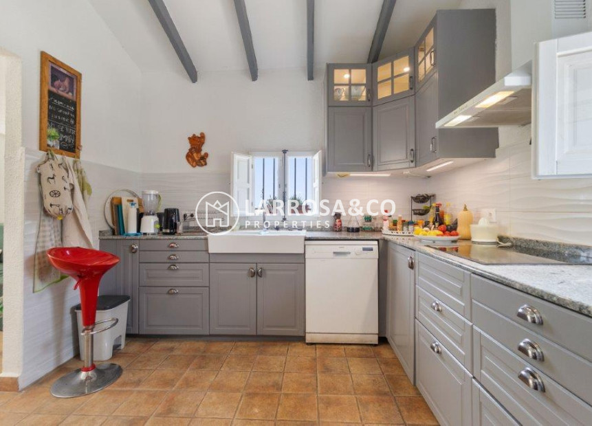Resale - Country house - Dolores - Costa Blanca
