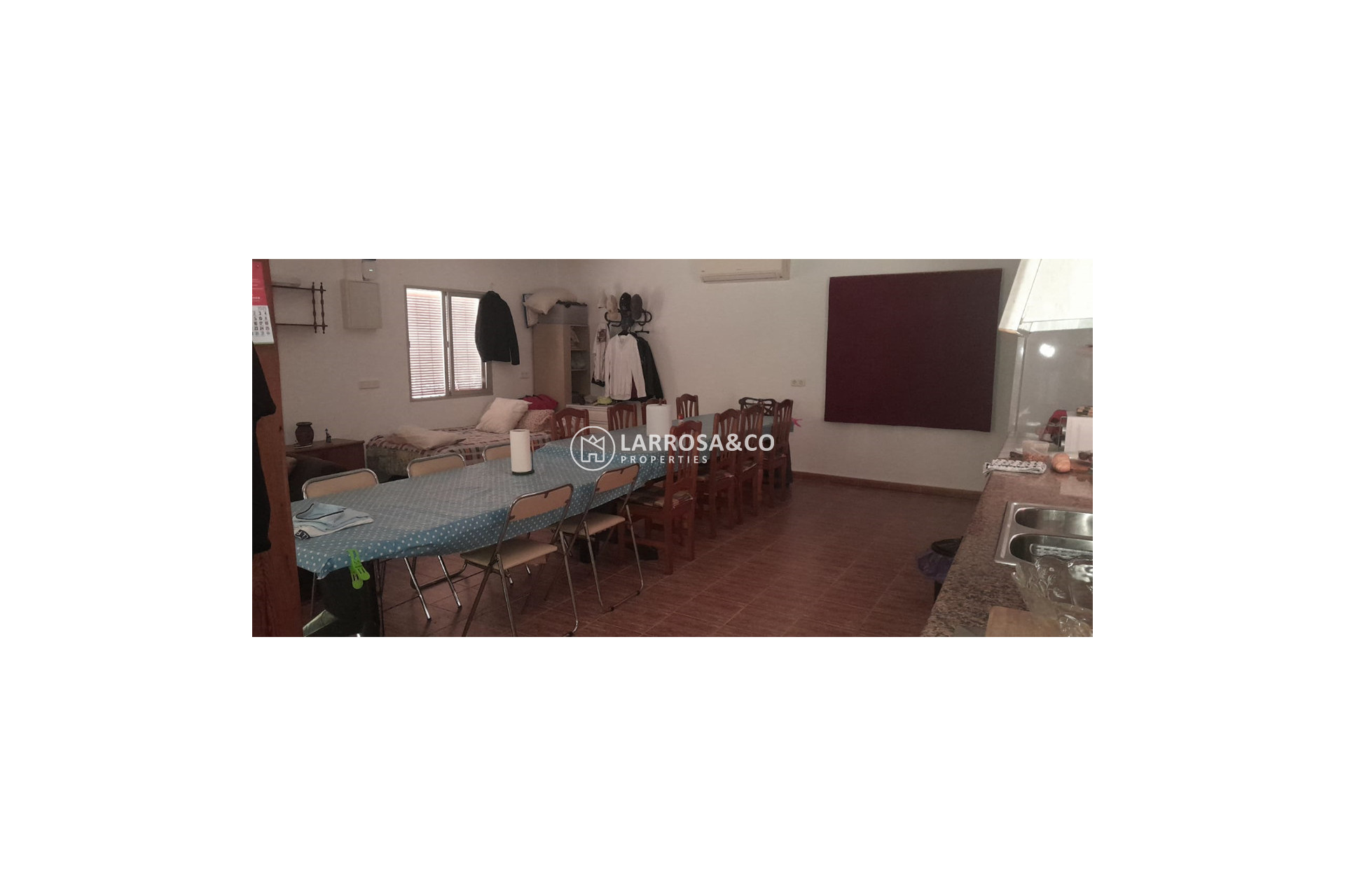 Resale - Country house - Dolores