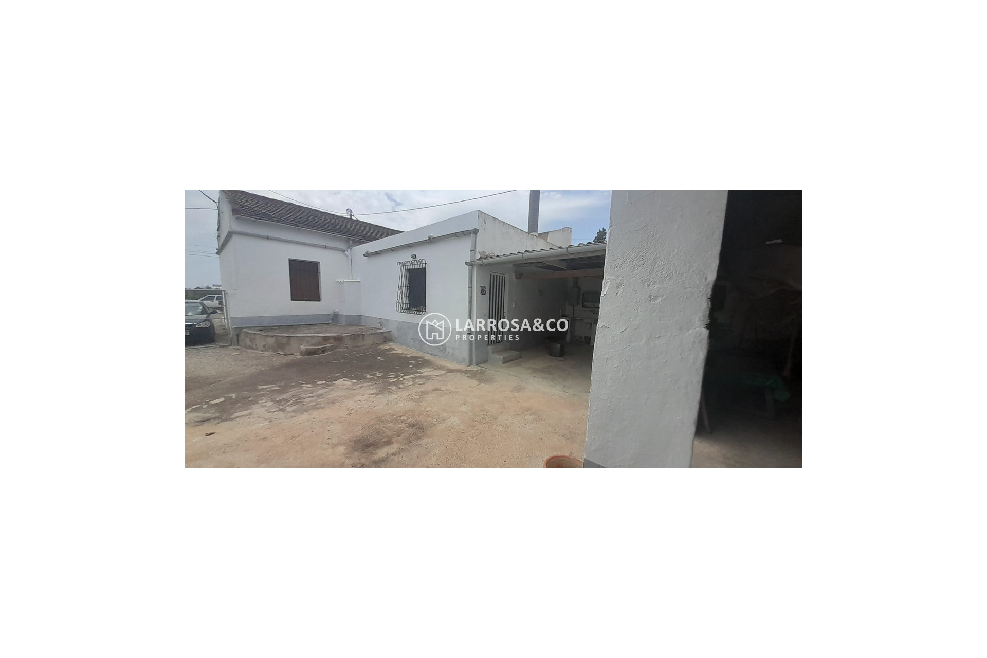 Resale - Country house - Dolores